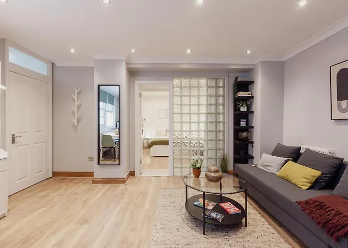 Kensington Nest Flat