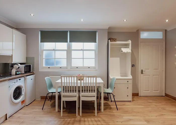 Kensington Nest Flat